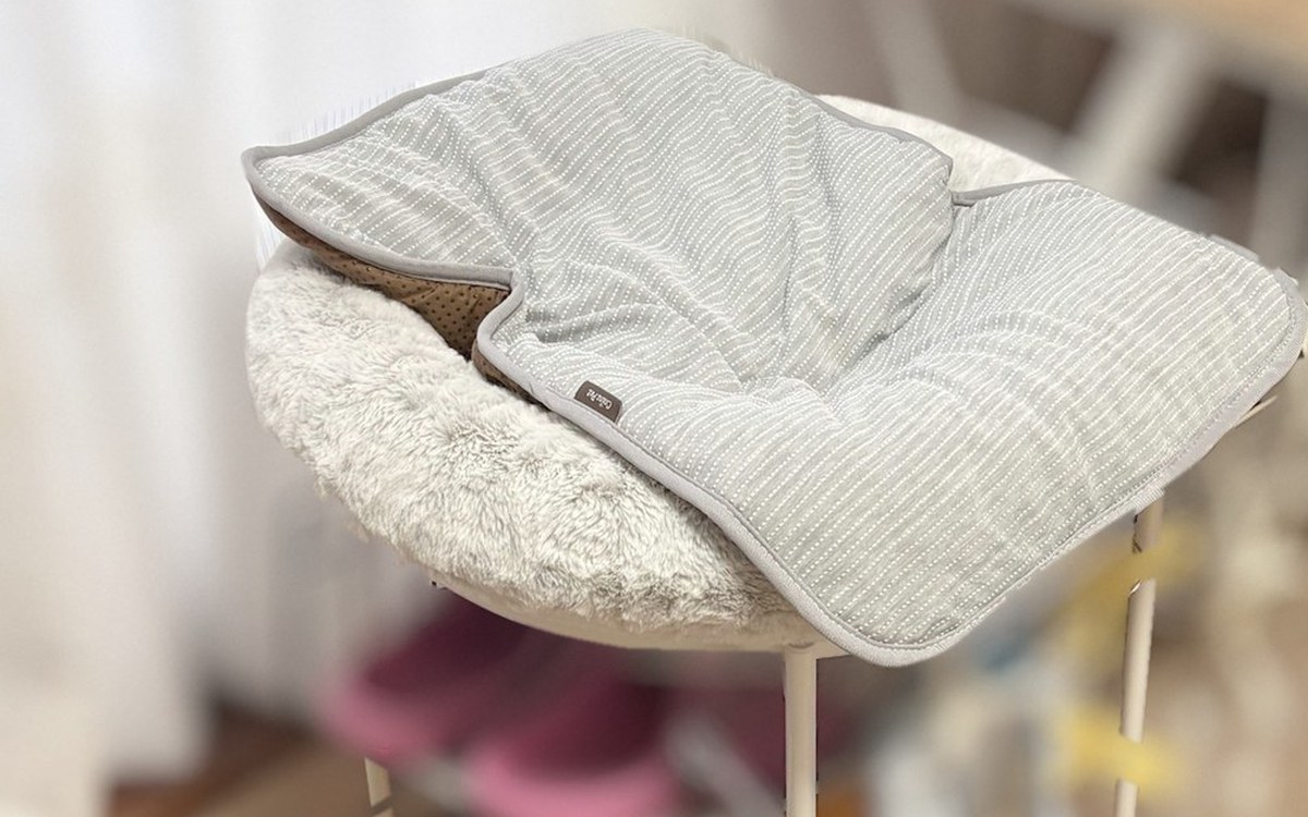 DAY 12「のぼらなくなった猫の寝床を、IKEAのGLADOMで低くする」のAfter写真